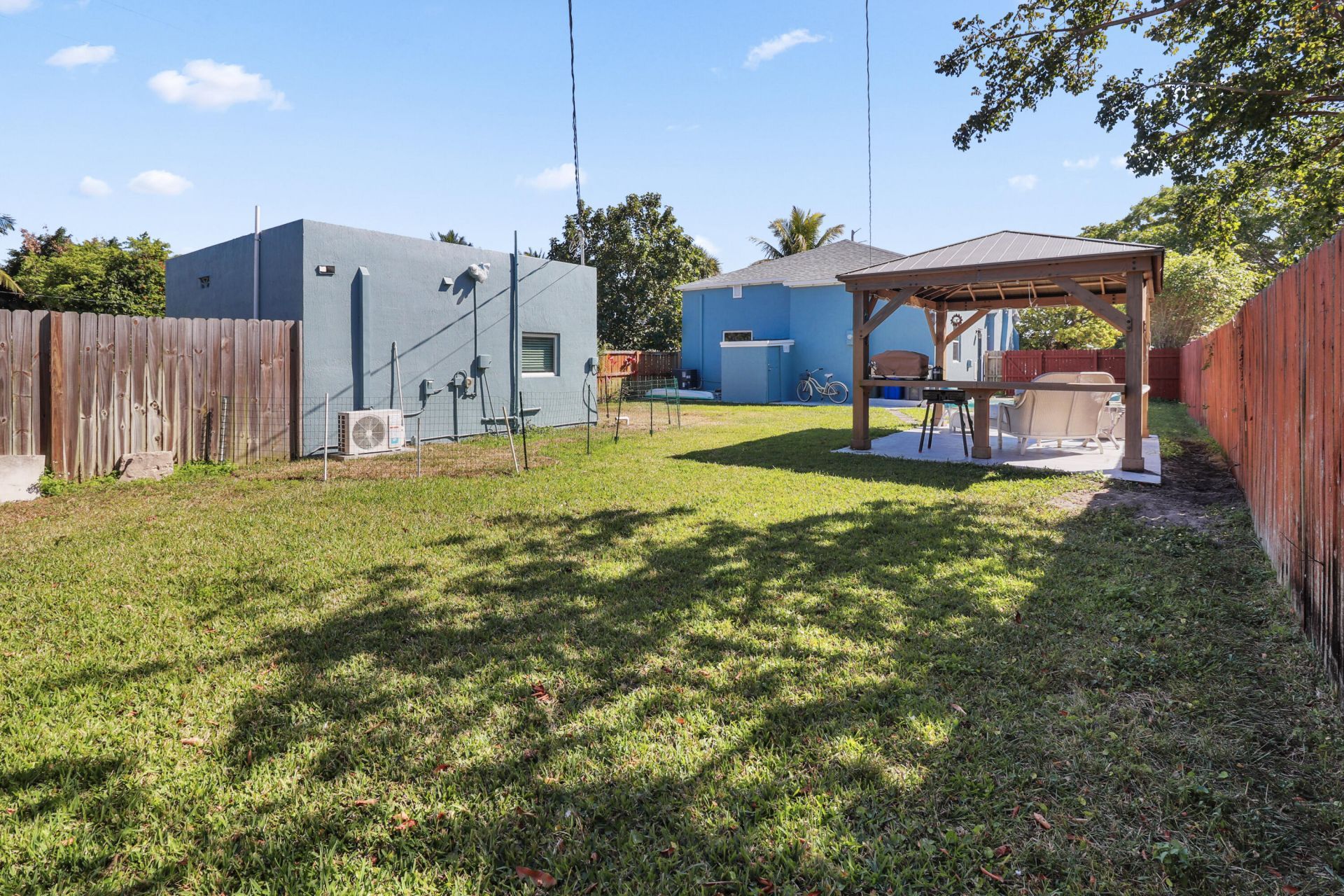 301 Hawthorne Drive, Lake Park, FL 33403 Photo