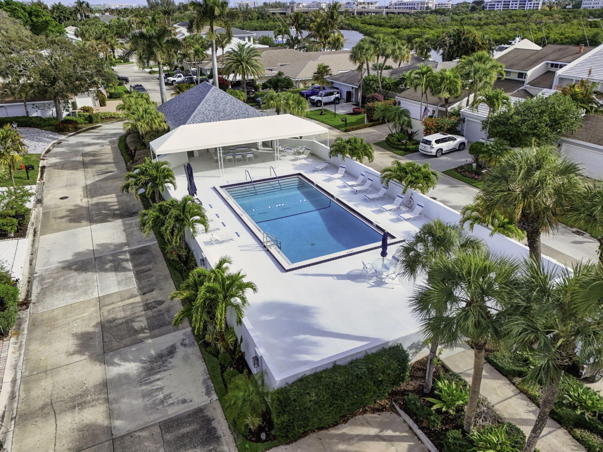 17085 Bay Street, Jupiter, FL 33477 Photo