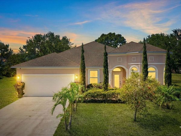 5744 NW Cahaba Street, Port St. Lucie, FL 34986