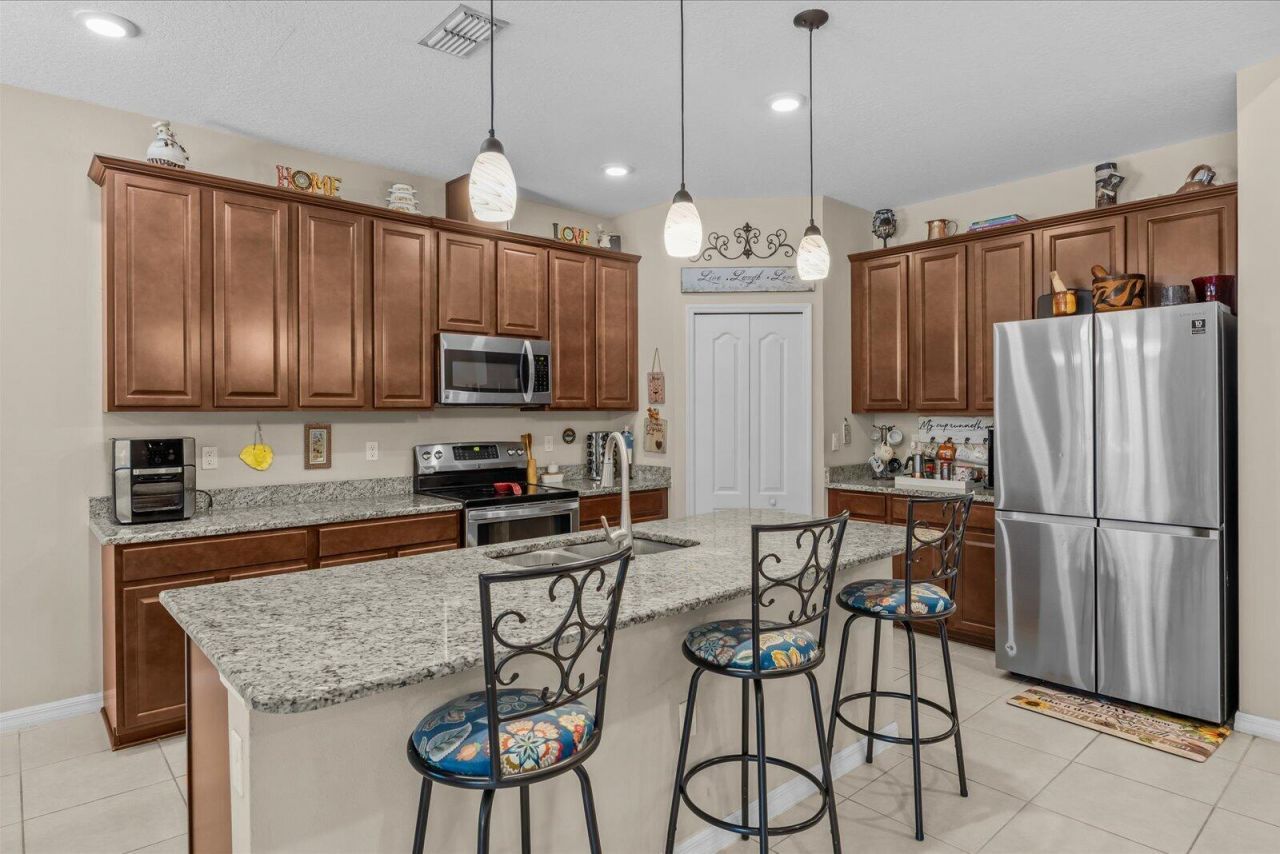 5744 NW Cahaba Street, Port Saint Lucie, FL 34986 Photo