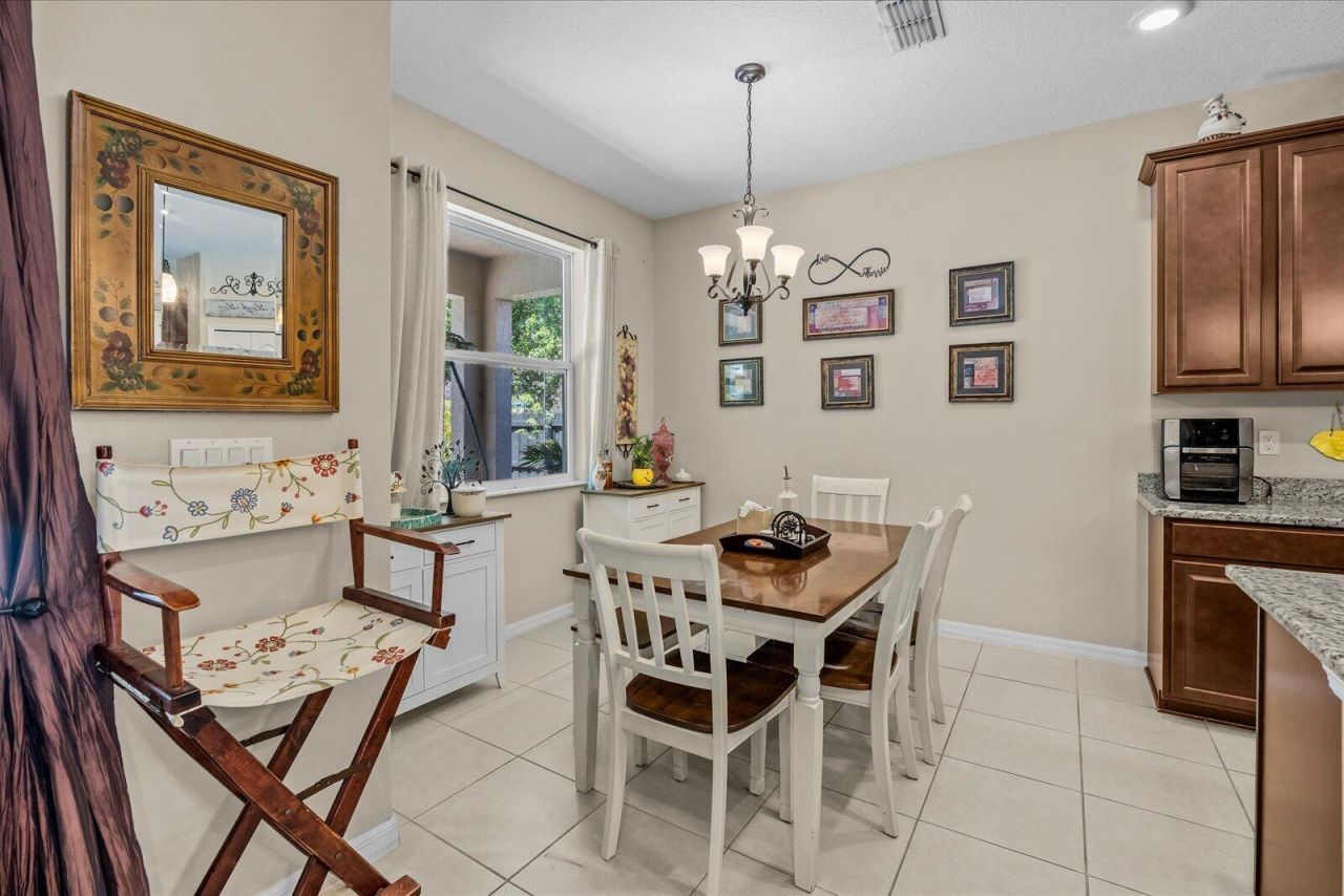 5744 NW Cahaba Street, Port Saint Lucie, FL 34986 Photo