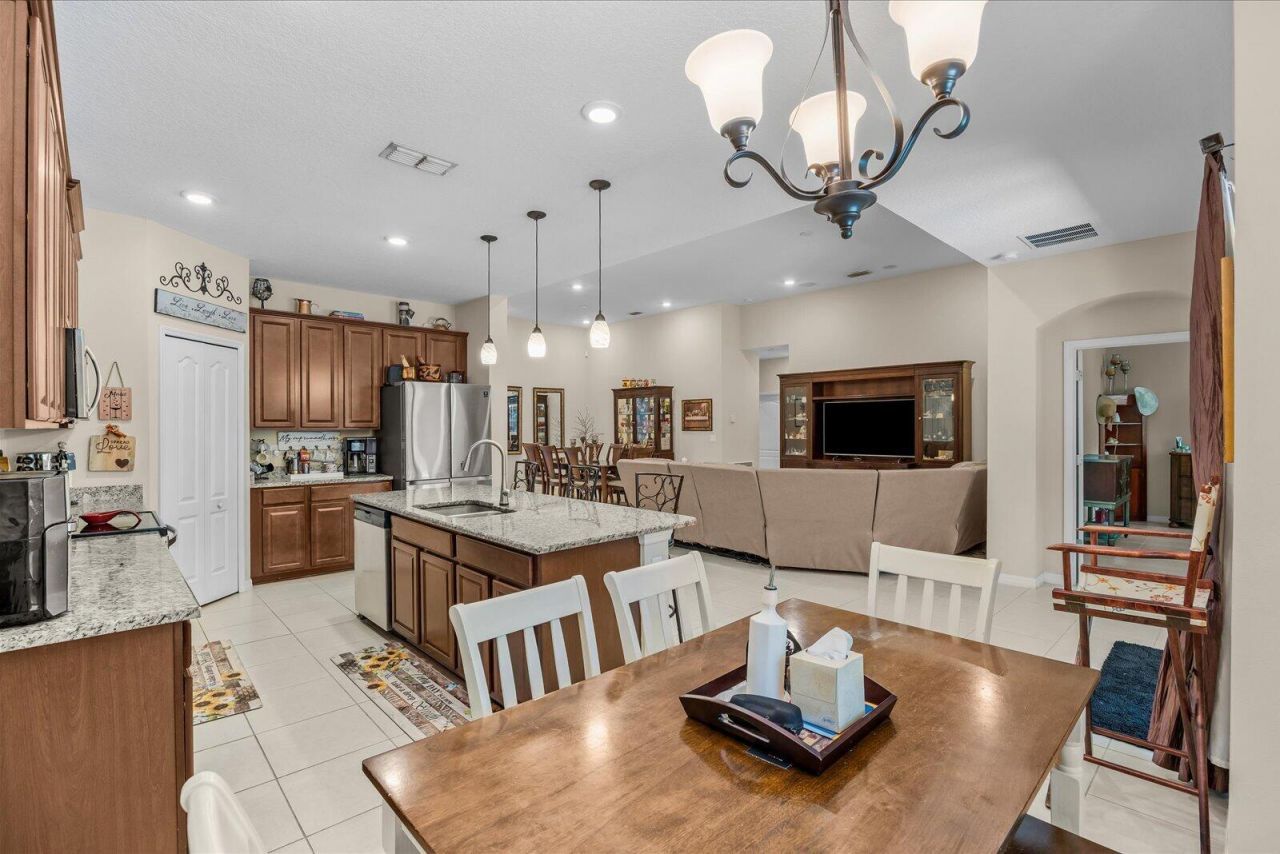 5744 NW Cahaba Street, Port Saint Lucie, FL 34986 Photo