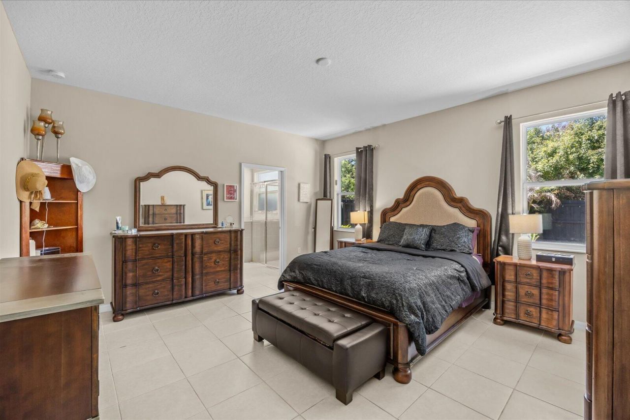 5744 NW Cahaba Street, Port Saint Lucie, FL 34986 Photo