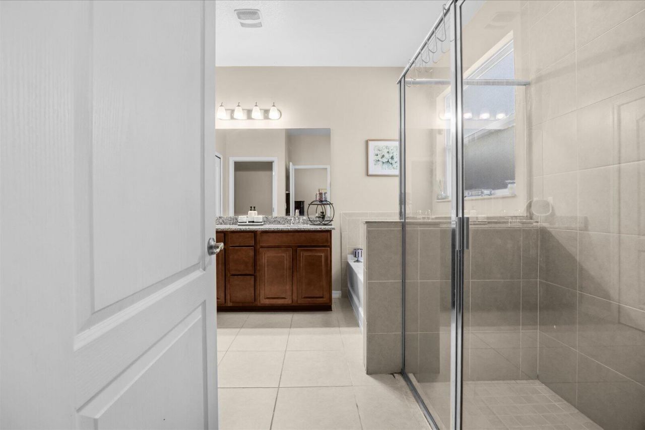 5744 NW Cahaba Street, Port Saint Lucie, FL 34986 Photo