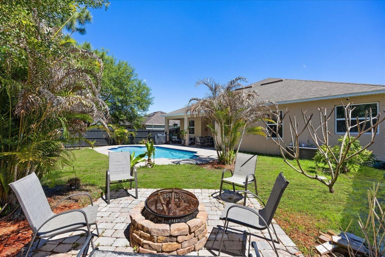 5744 NW Cahaba Street, Port Saint Lucie, FL 34986 Photo