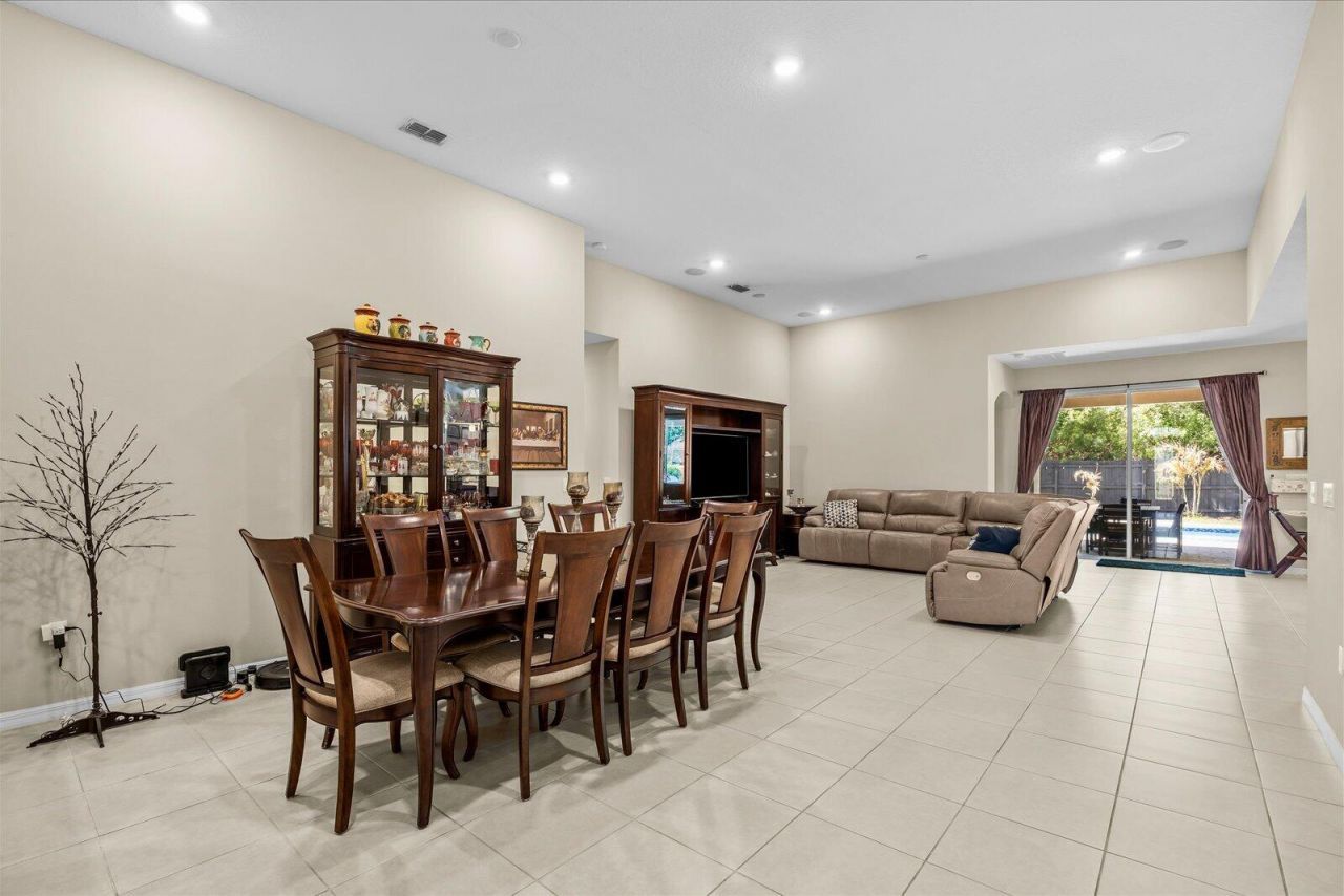 5744 NW Cahaba Street, Port Saint Lucie, FL 34986 Photo