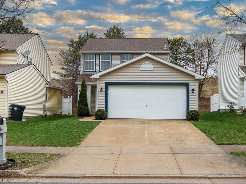 2146 Stonehenge Circle, Akron, OH 44319 Photo 2