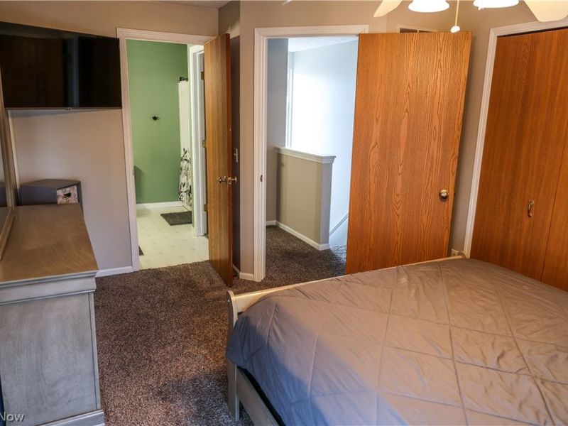 2146 Stonehenge Circle, Akron, OH 44319 Photo 21