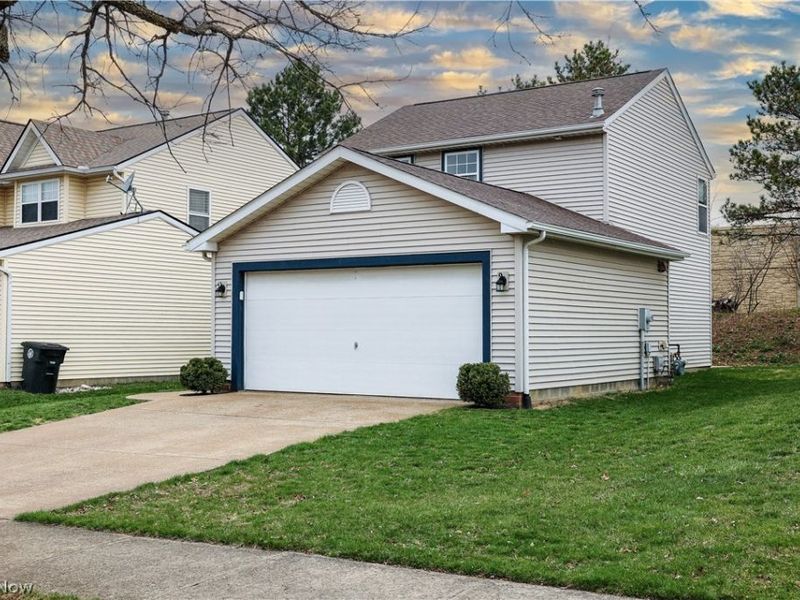 2146 Stonehenge Circle, Akron, OH 44319 Photo 4