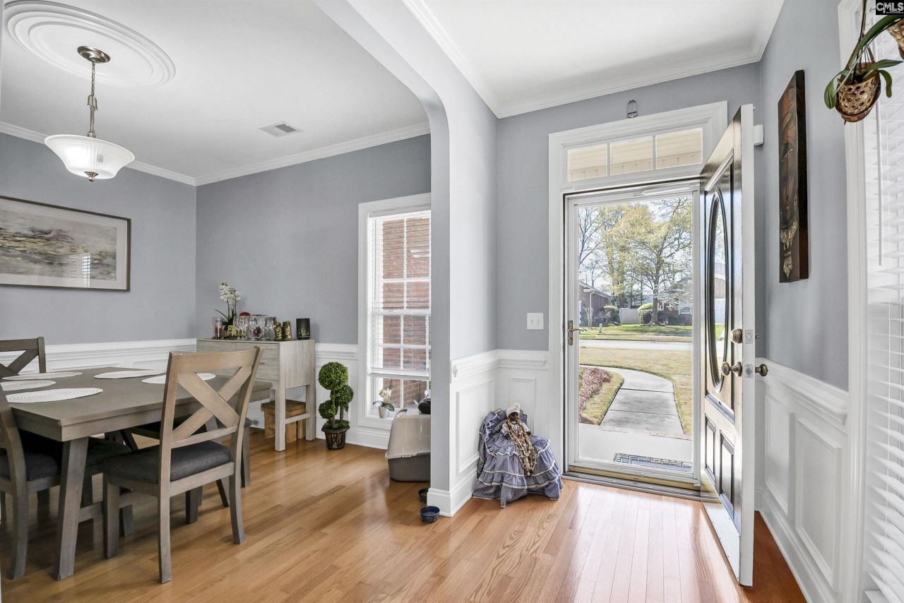 641 Park Place Drive Photo 4