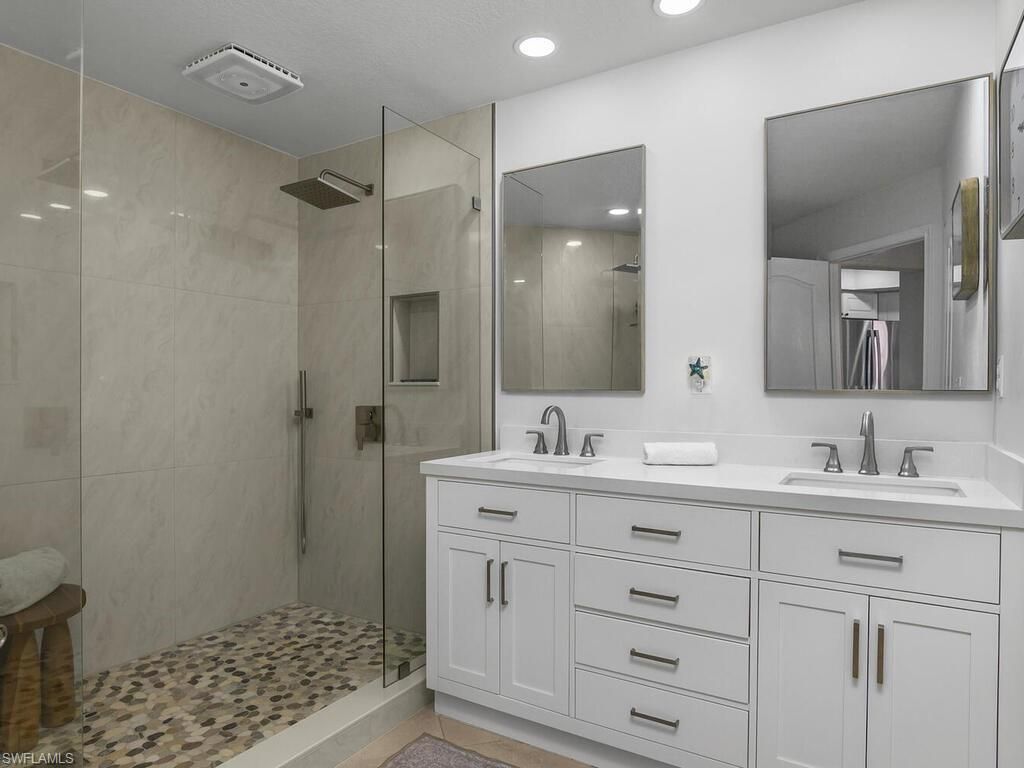 3940 Windward Passage Cir, Unit 102, Bonita Springs, FL 34134 Photo