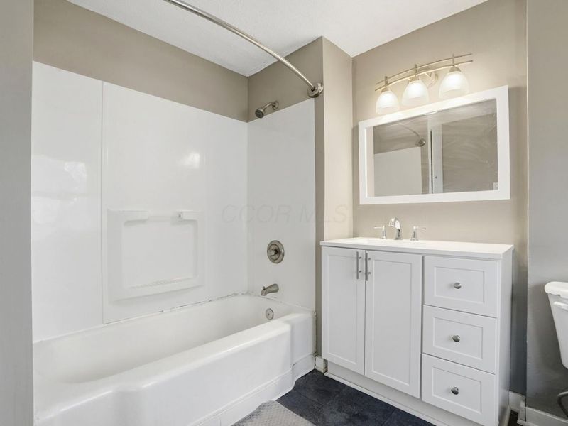 2508 Parkwood Avenue, Columbus, OH 43211 Photo 18