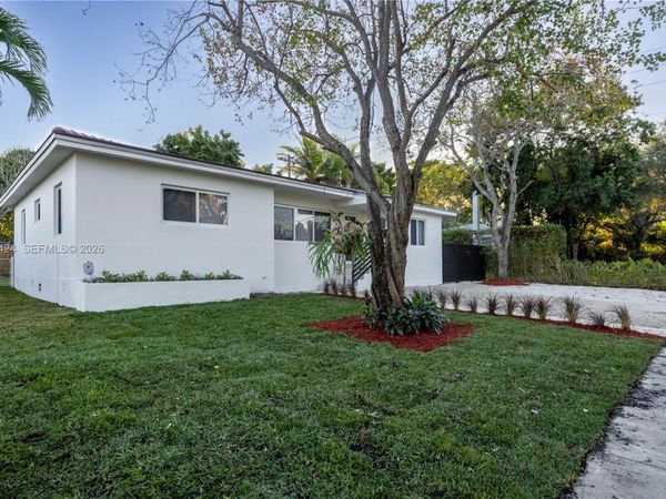 6070 SW 42nd St, Miami, FL 33155