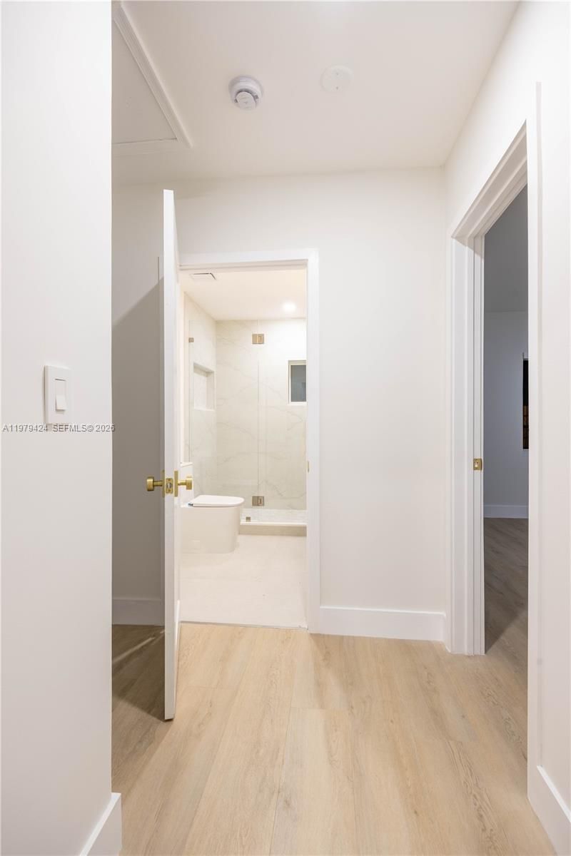 6070 SW 42nd St, Miami, FL 33155 Photo