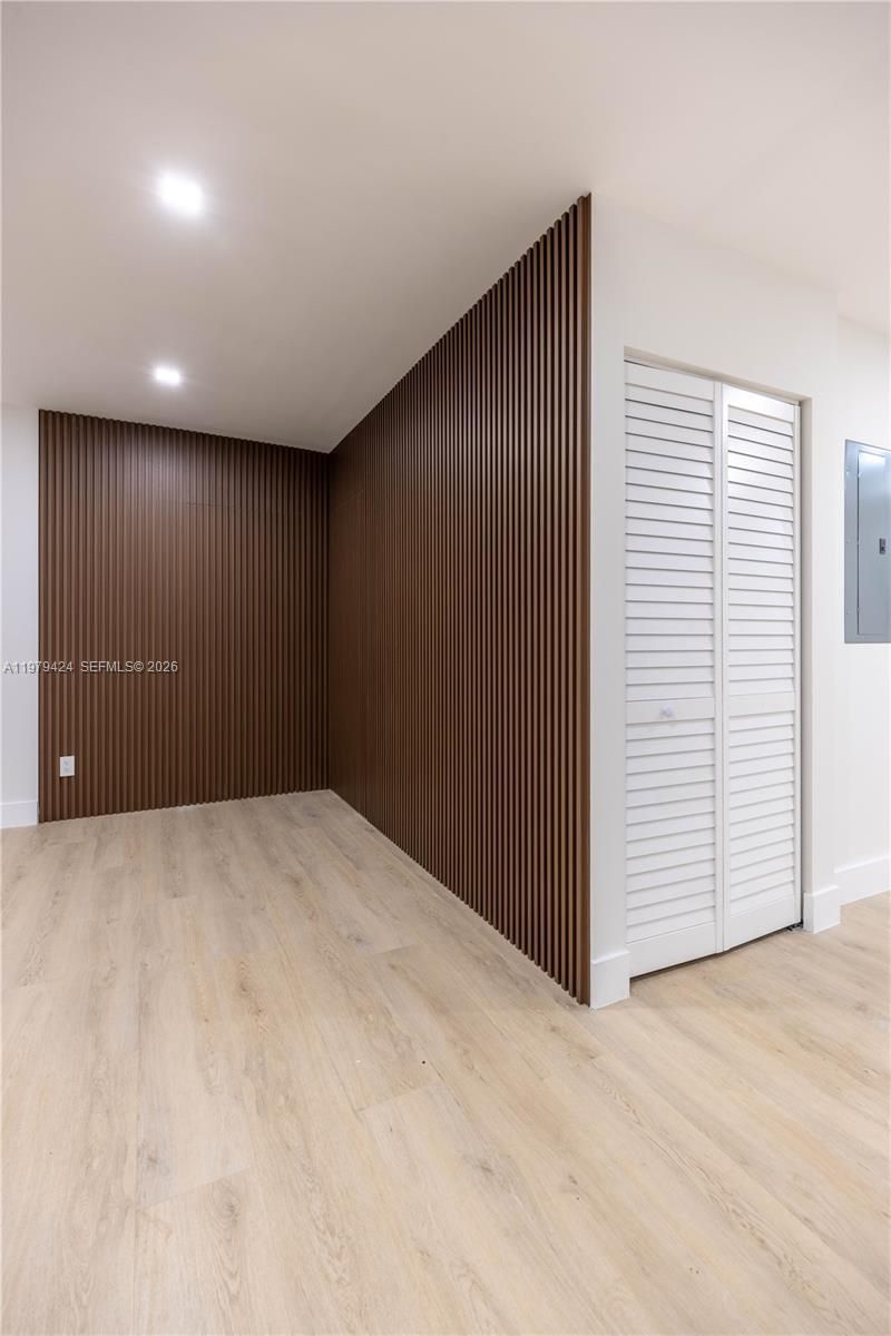 6070 SW 42nd St, Miami, FL 33155 Photo