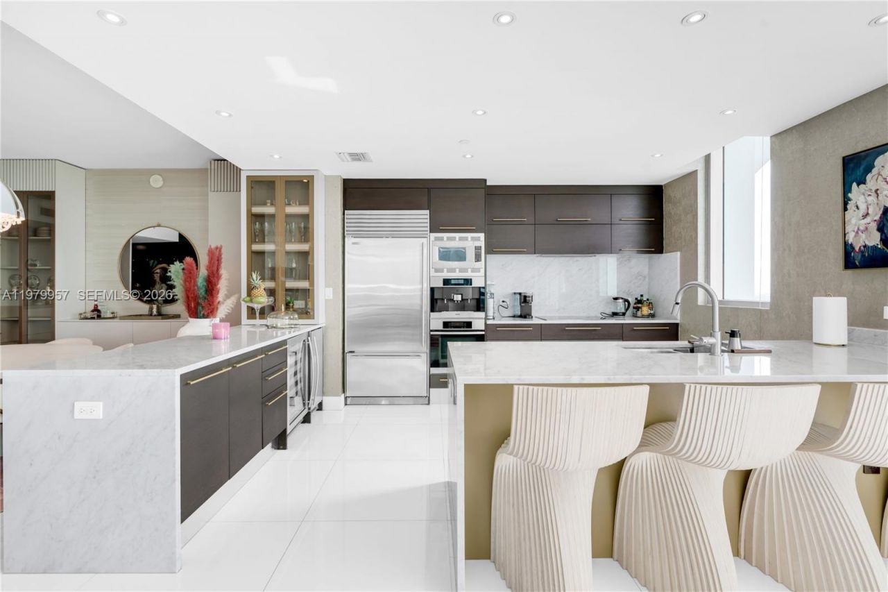 900 Biscayne Blvd , Unit PH6109, Miami, FL 33132 Photo