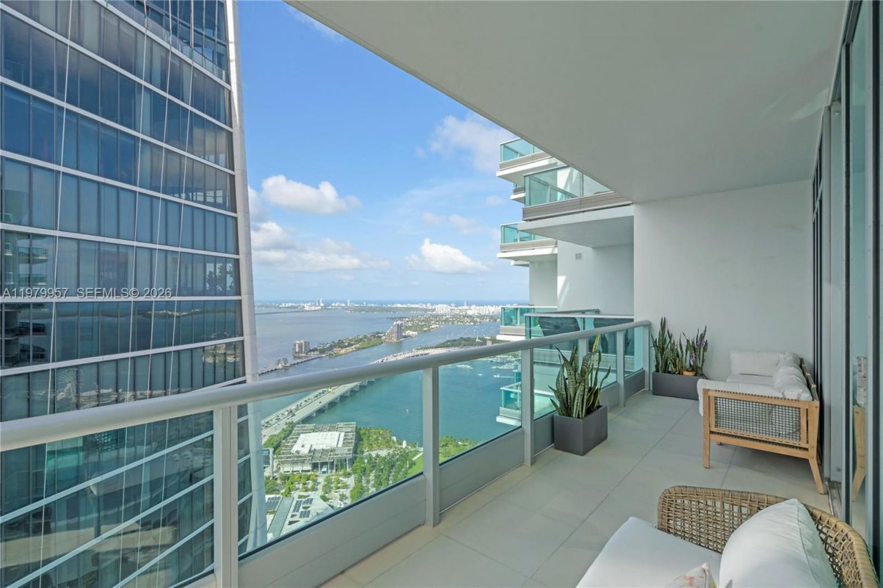 900 Biscayne Blvd , Unit PH6109, Miami, FL 33132 Photo