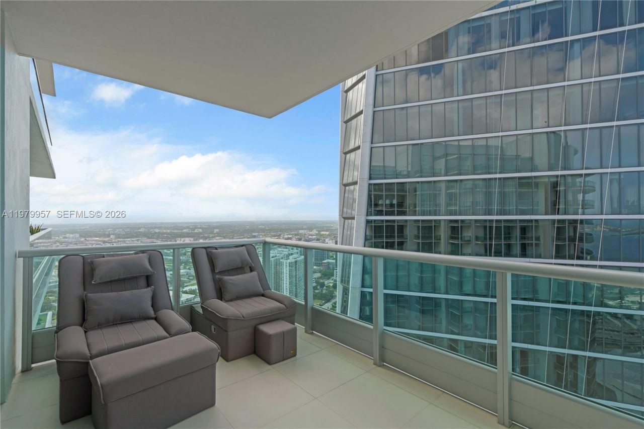 900 Biscayne Blvd , Unit PH6109, Miami, FL 33132 Photo