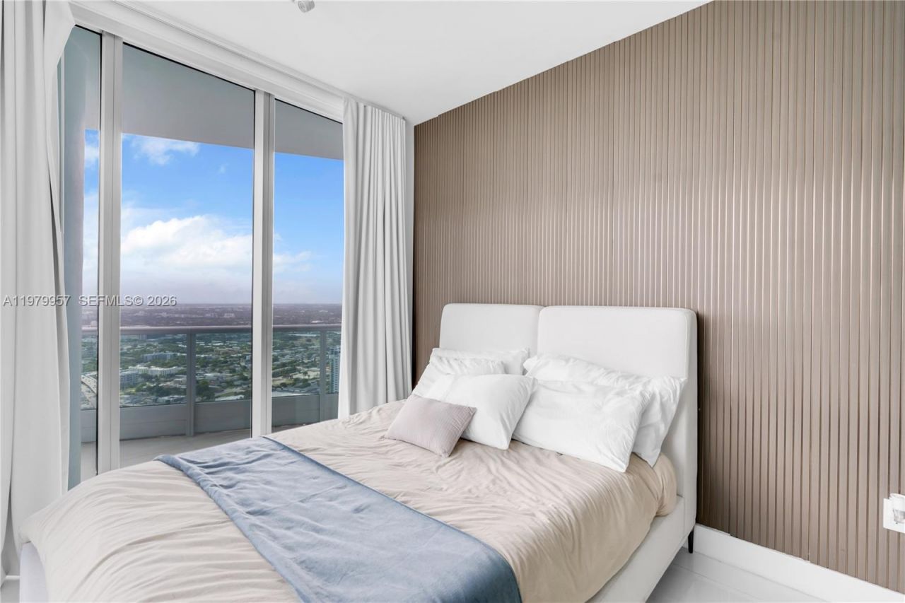 900 Biscayne Blvd , Unit PH6109, Miami, FL 33132 Photo