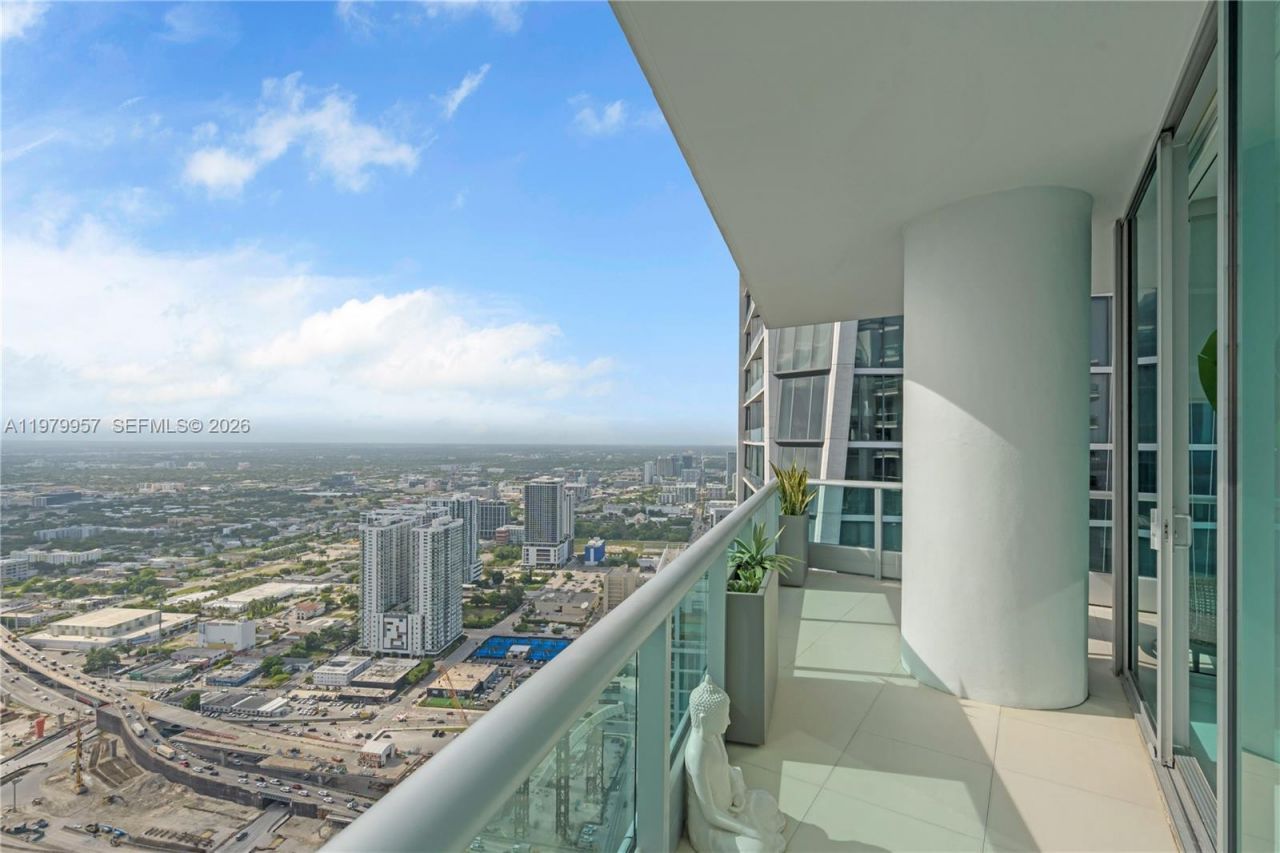 900 Biscayne Blvd , Unit PH6109, Miami, FL 33132 Photo