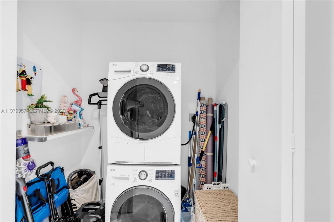 900 Biscayne Blvd , Unit PH6109, Miami, FL 33132 Photo