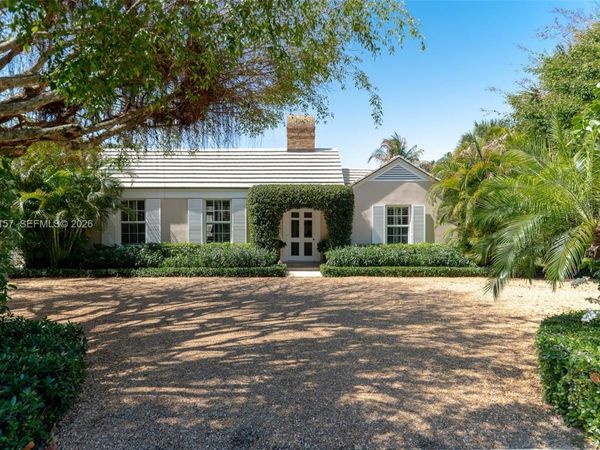 74 Gomez Rd , Jupiter Island, FL 33455