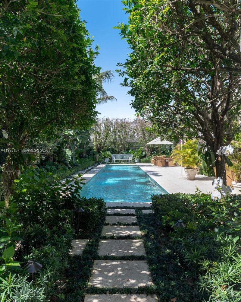 74 Gomez Rd , Jupiter Island, FL 33455 Photo