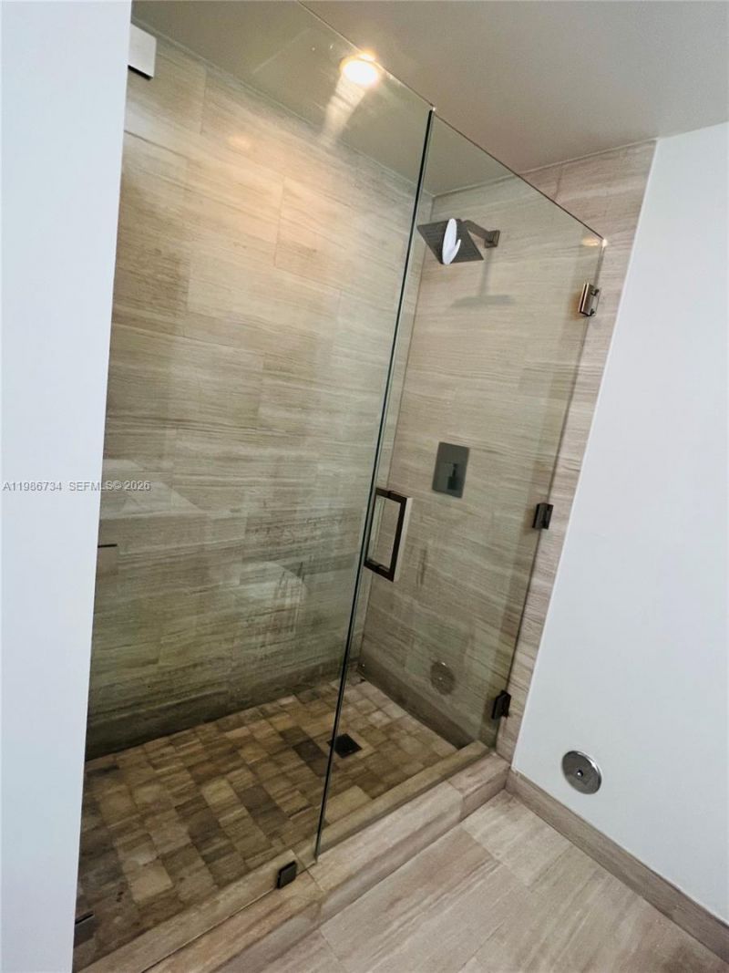 1300 Brickell Bay Dr , Unit 1606, Miami, FL 33131 Photo