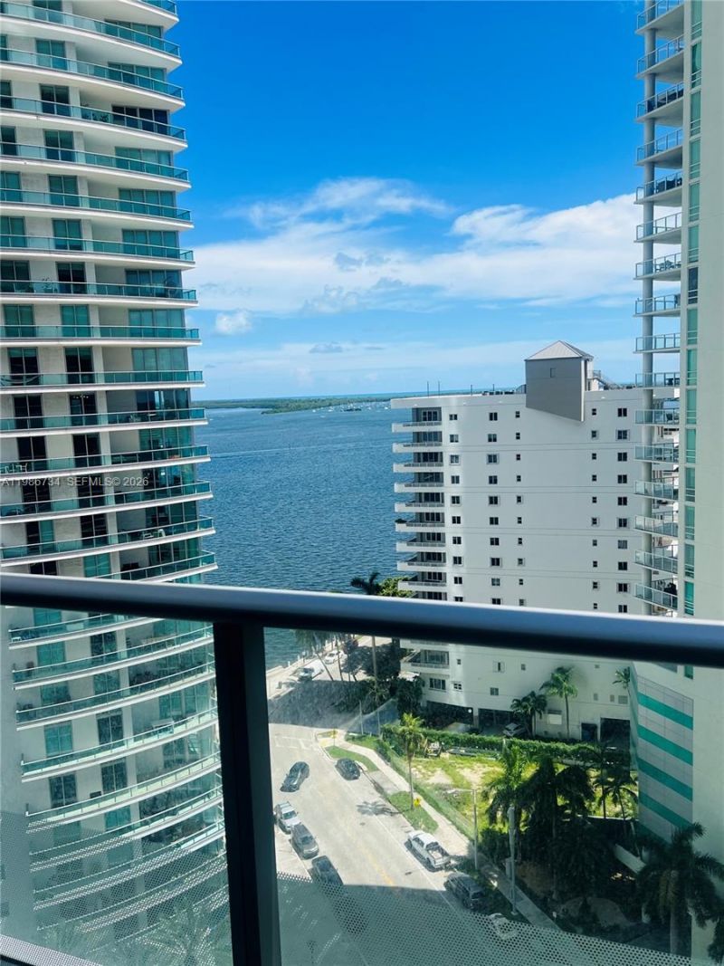1300 Brickell Bay Dr, Unit 1606, Miami, FL 33131 Photo