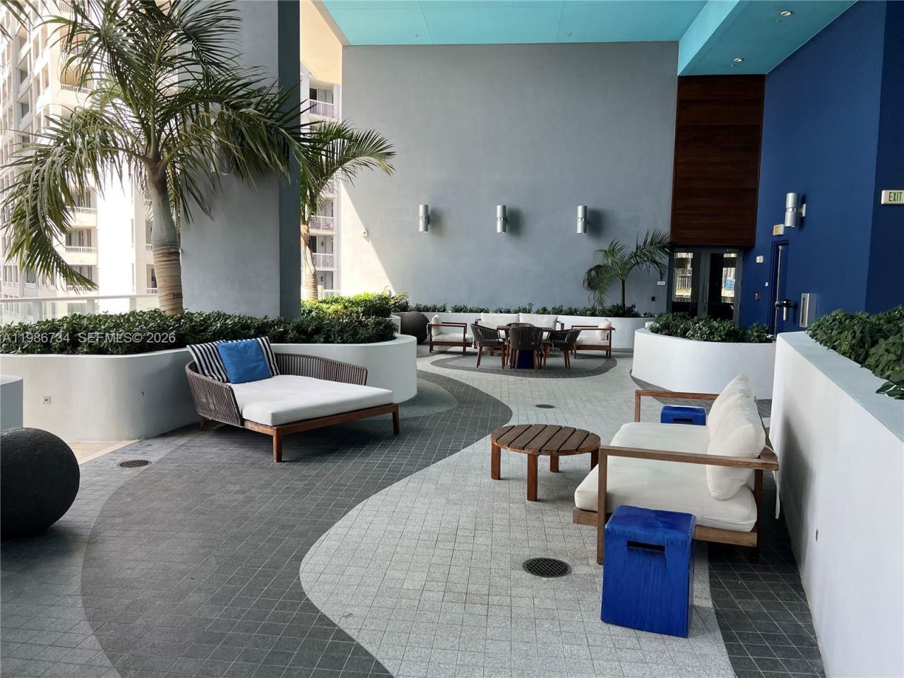 1300 Brickell Bay Dr, Unit 1606, Miami, FL 33131 Photo