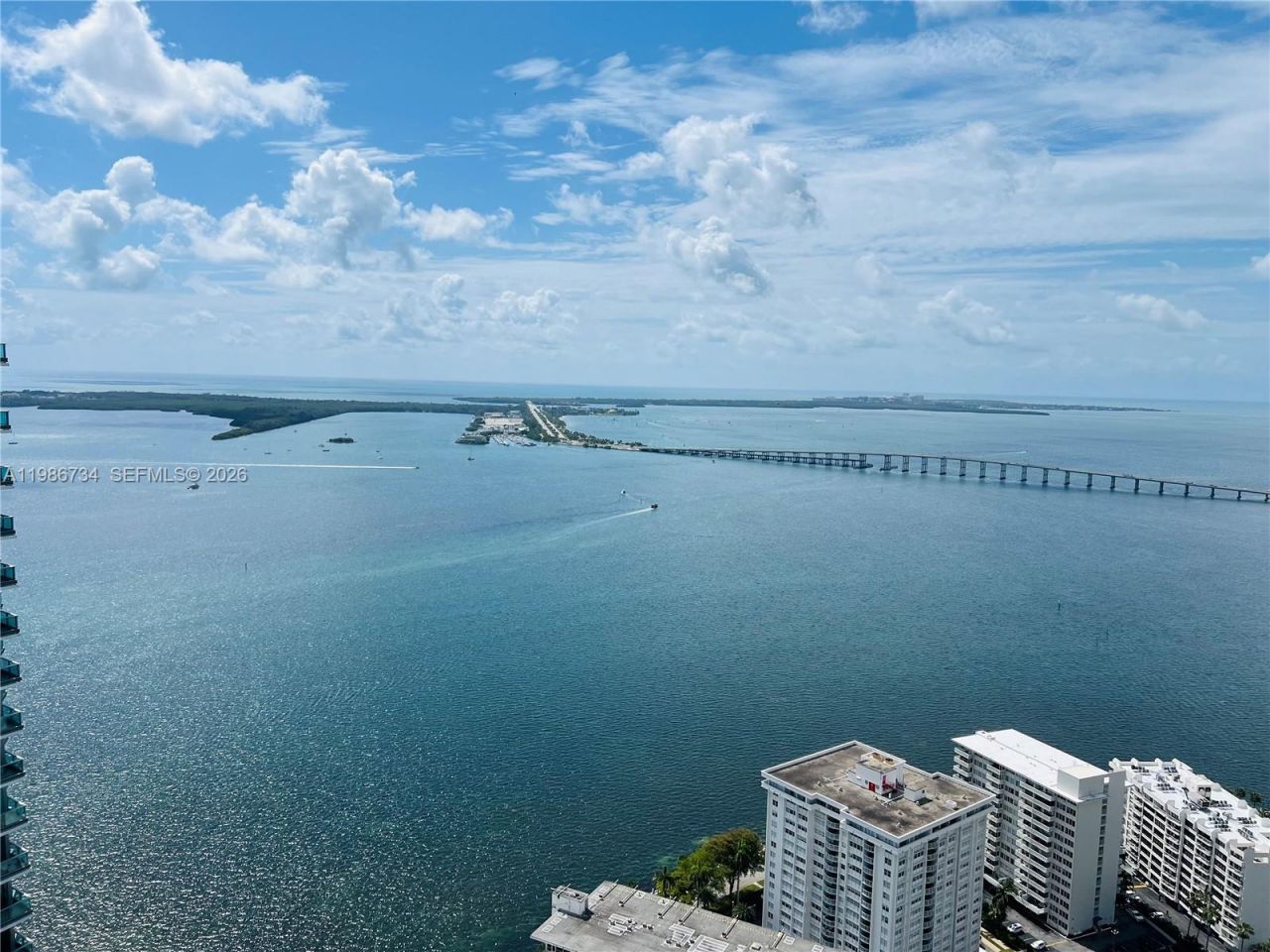 1300 Brickell Bay Dr, Unit 1606, Miami, FL 33131 Photo