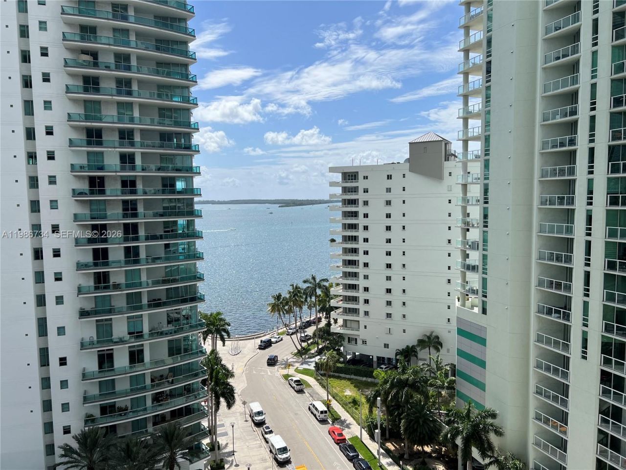 1300 Brickell Bay Dr, Unit 1606, Miami, FL 33131 Photo