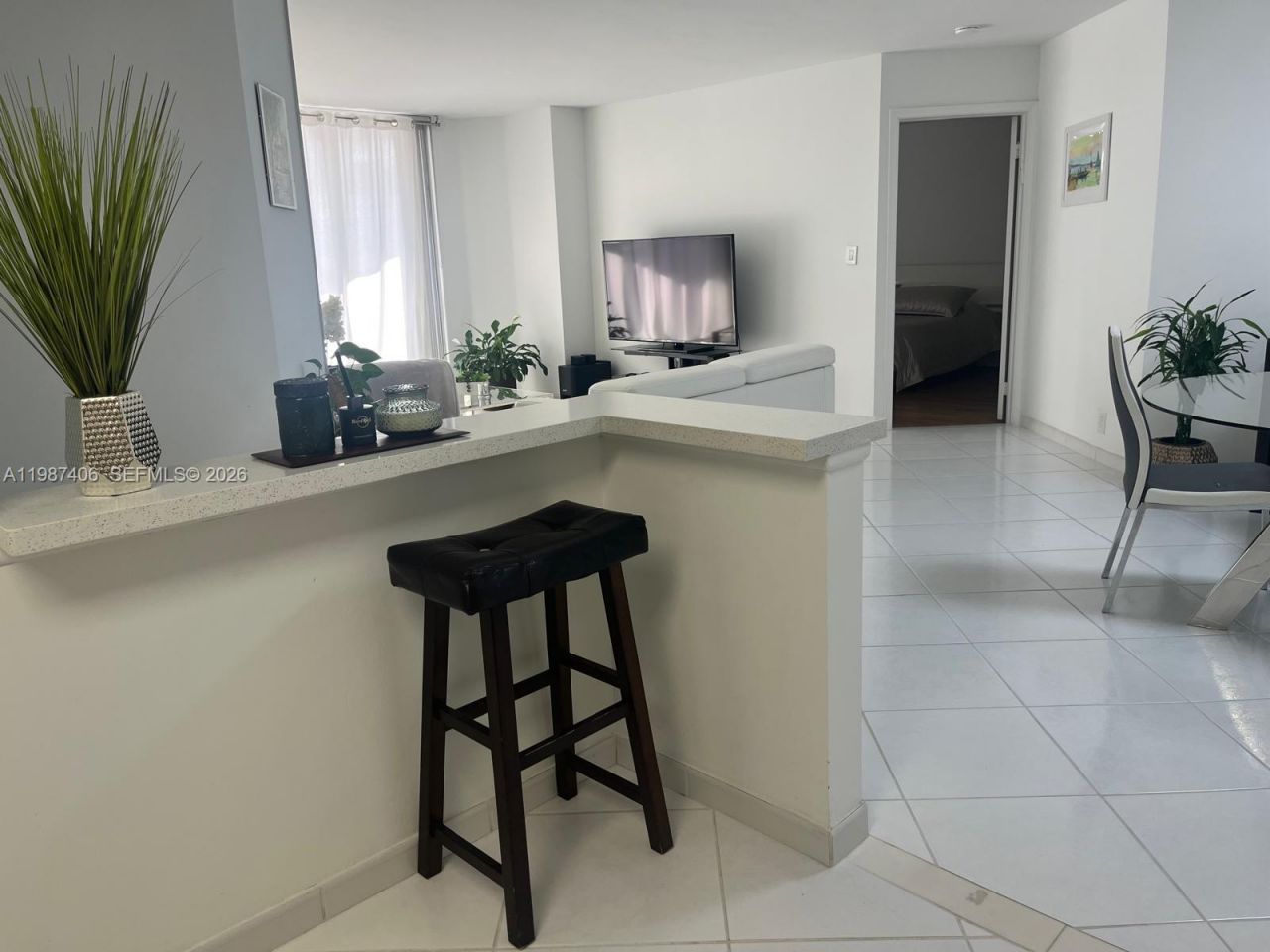 3530 Mystic Pointe Dr, Unit 1412, Aventura, FL 33180 Photo