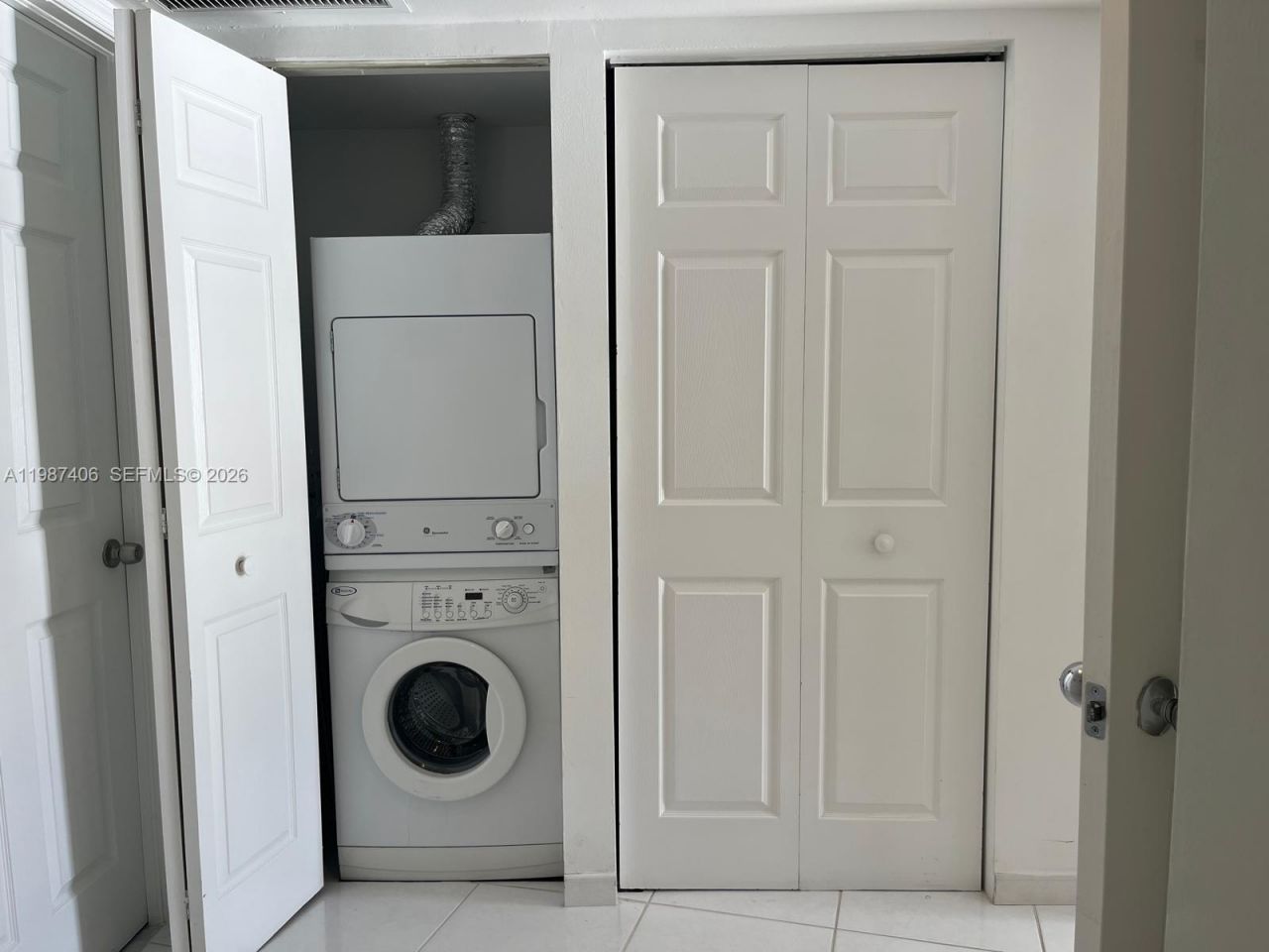 3530 Mystic Pointe Dr, Unit 1412, Aventura, FL 33180 Photo