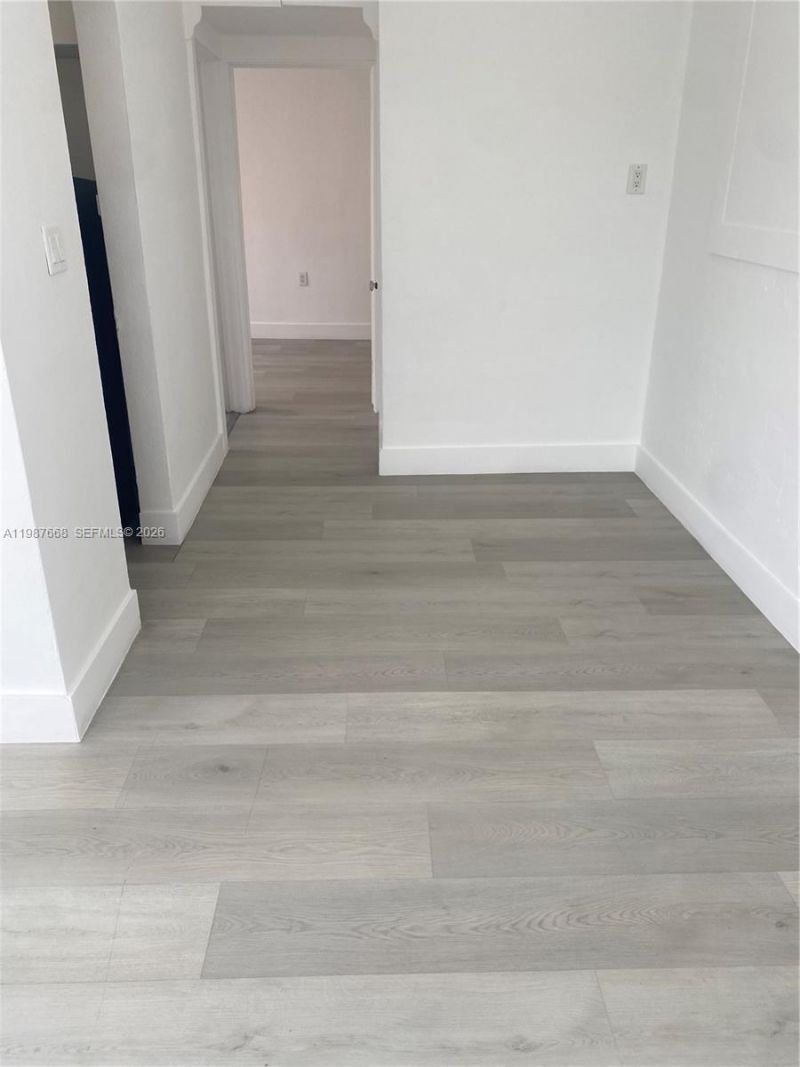 1552 SW 2nd St, Unit 12, Miami, FL 33135 Photo