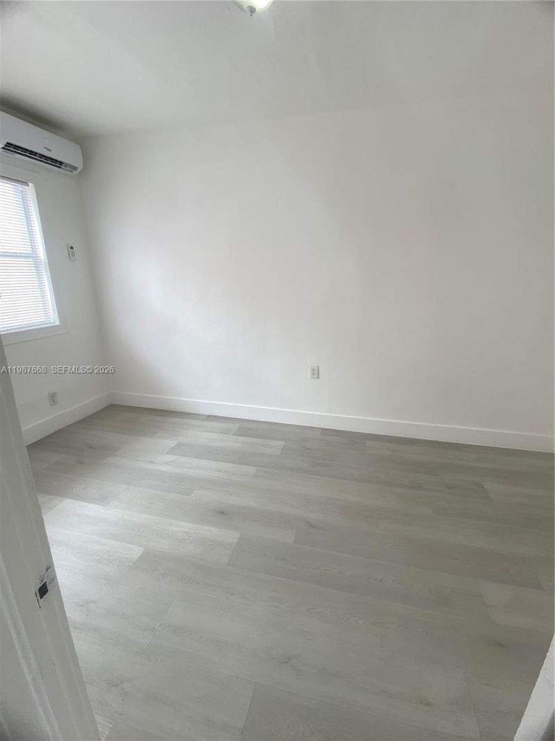 1552 SW 2nd St, Unit 12, Miami, FL 33135 Photo