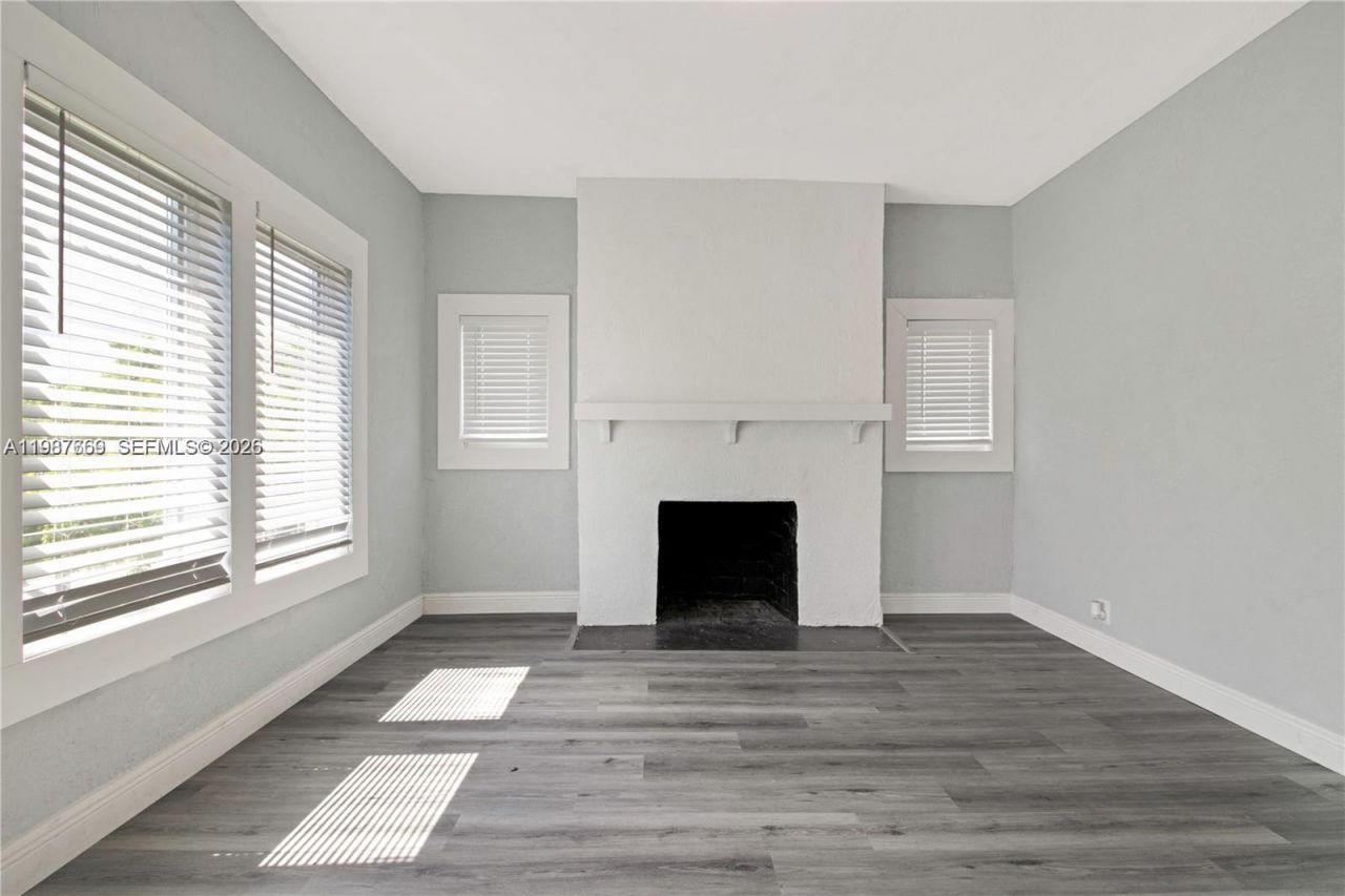 327 SW 20th St, Unit 2, Fort Lauderdale, FL 33315 Photo