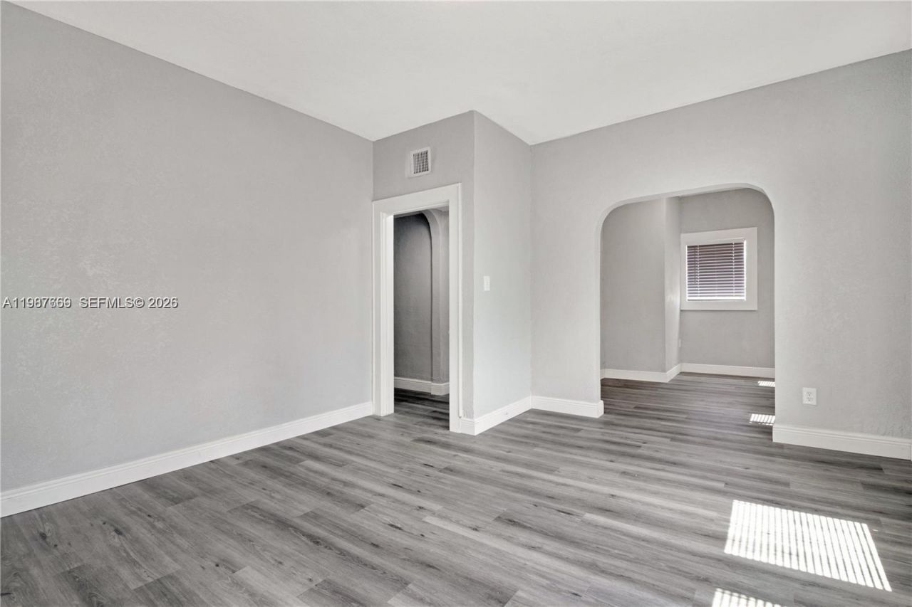 327 SW 20th St, Unit 2, Fort Lauderdale, FL 33315 Photo