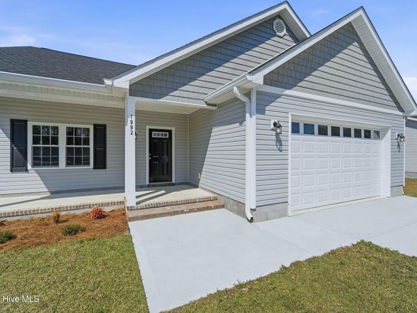 1992 Catherine Lake Road, Richlands, NC 28574