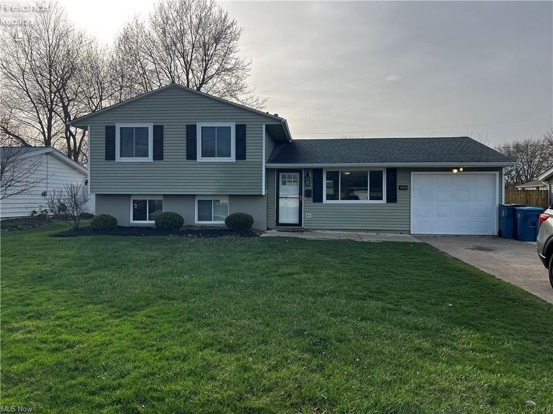 4048 Kenyon Avenue, Lorain, OH 44053 Photo 1