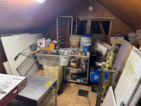 41573 N Ridge Road, Elyria, OH 44035