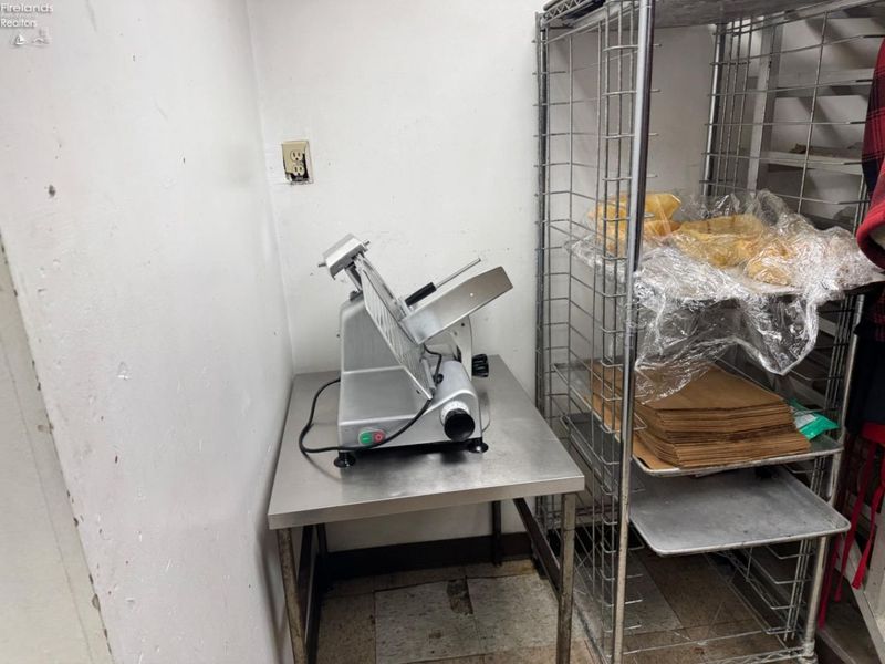 41573 N Ridge Road, Elyria, OH 44035 Photo 26