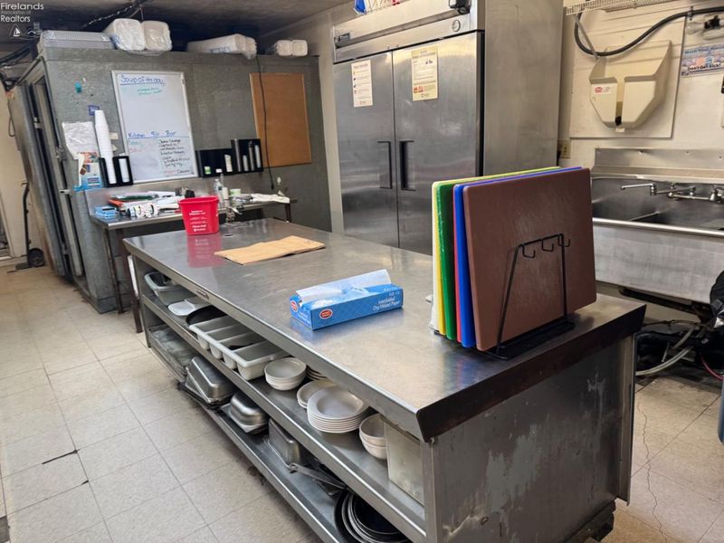 41573 N Ridge Road, Elyria, OH 44035 Photo 41