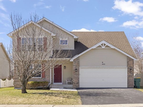 905 Thorn Creek Drive , Joliet, IL 60436