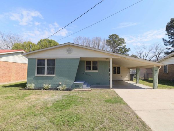 205 S 13th Avenue, Paragould, AR 72450