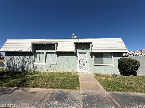 3605 Villa Knolls East Drive, Las Vegas, NV 89120