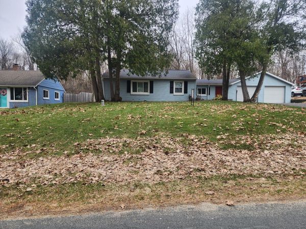 8778 E Gull Lake Drive, Augusta, MI 49012