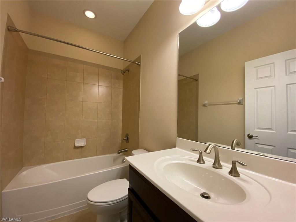 8560 Evernia Ct, Unit 204, Estero, FL 34135 Photo