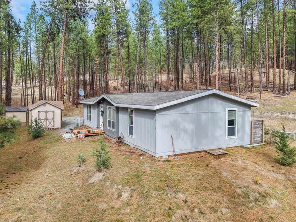 1477 D College Ln, Kettle Falls, WA 99141