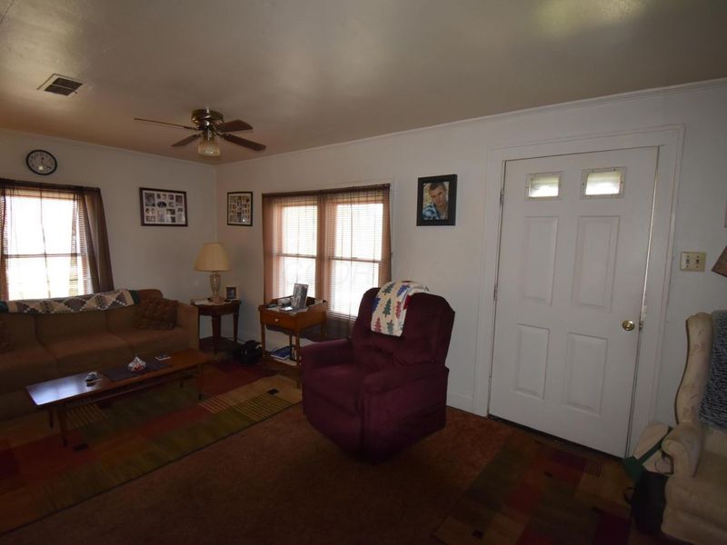 269 W Heffner Street , Delaware, OH 43015 Photo 8